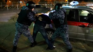 В г. Чистополе мужчина попытался зарезать сына сожительницы