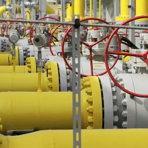 Глава TotalEnergies заявил, что ЕС продолжит импорт СПГ из России вопреки давлению США