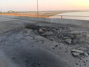Аксенов сообщил об ударе ВСУ по Чонгарскому мосту на севере Крыма. По словам главы республики, пострадавших нет