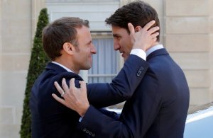[Эммануэль 2023]Президента Франции и премьера Канады заподозрили в излишне близких отношениях – мол, Трюдо даже разводится из-за Макрона с женой