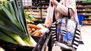 BFMTV сообщило о рекордном сокращении покупок продуктов во Франции из-за инфляции