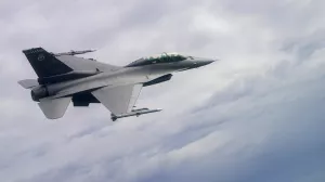 США одобрили передачу Киеву истребителей F-16 от третьих стран, пишут СМИ