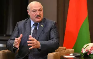 Лукашенко: Путин отказался от взятия Киева, чтобы избежать большого числа жертв (По словам белорусского лидера, по этой причине Россия проводила точечную операцию)