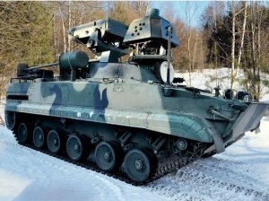 В войска поступили первые комплексы управления ПВО «Магистр-СВ». В машине есть оптико-электронная станция с функциями автоматического обнаружения, распознавания и сопровождения воздушных целей