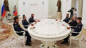 Наводчику танка "Алеша" подарили в Якутии табун лошадей, машину и участок