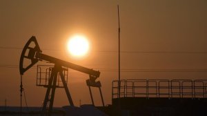 Сокращение нефтедобычи Россией и Саудовской Аравией разорит Европу