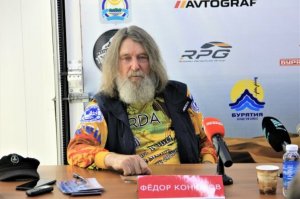 Конюхов побил мировой рекорд, достигнув 4 728 м над Эльбрусом на паралете