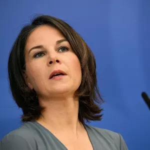 Глава МИД Германии Бербок назвала председателя КНР Си Цзиньпина диктатором