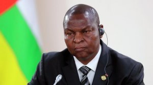 Туадера отказал Макрону, потребовавшему вывести инструкторов РФ из ЦАР