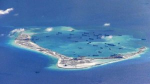Филиппины убрали плавучие заграждения Китая в спорных водах