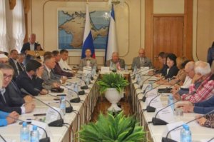 Крымчане выставили Киеву триллионный денежный иск за водную блокаду