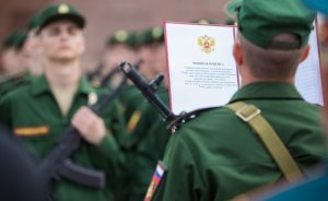 «Присягнул на верность России»: находчивый земляк Зеленского спасся от «могилизации»