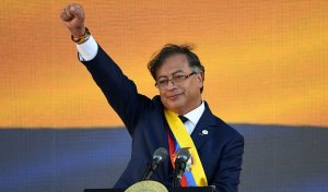 Колумбия высылает посла Израиля и угрожает приостановить отношения с Израилем