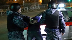 В Татарстане сотрудники Росгвардии по горячим следам задержали подозреваемого в нанесении ножевого ранения