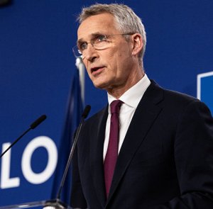 Столтенберг: ситуация на местах в конфликте на Украине "сложная"