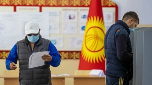 В Киргизии могут ввести штраф за неявку на выборы президента и парламента Предлагаемые поправки в законодательство предусматривают штраф за неявку на выборы в размере около 5 тыс. сомов