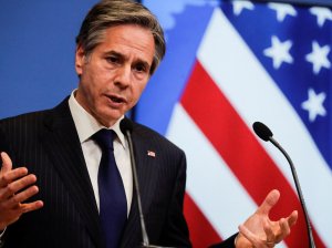 Блинкен заявил, что около 90% финансовой военной помощи Киеву осталось в США