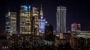 Новые власти Польши пытаются сменить руководство государственных СМИ