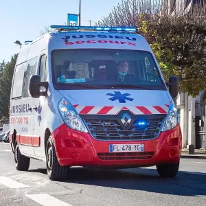 Праздничный рождественский ужин для 2600 сотрудников французской аэрокосмической группы Airbus Atlantic привел к массовому отравлению.