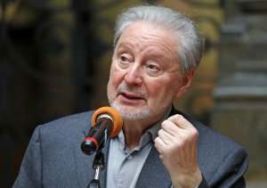 Израиль, отказ от звания, осуждение СВО: где сейчас актер Вениамин Смехов