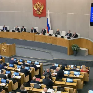 Госдума приняла закон о лишении имущества за фейки о ВС России