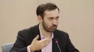 ФСБ возбудила против экс-депутата и иноагента Пономарева дело о госизмене
