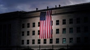 Белый дом: США не собираются ввязываться в войну с Ираном из-за атаки на базу