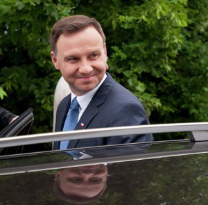 Дуда отказался от слов о российском Крыме, сославшись на "расслабленность"