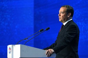 Медведев: Европа впервые признала, что Львов в будущем станет столицей Украины