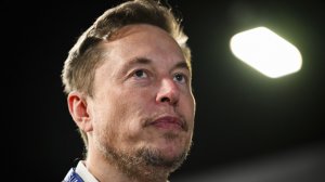 Маск: человек с имплантом Neuralink смог управлять компьютерной мышью мыслью