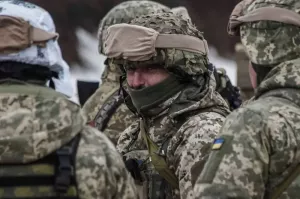 Офис президента будет проталкивать законопроект о мобилизации без принятия поправок, поскольку положение на фронте с резервами очень плачевное.