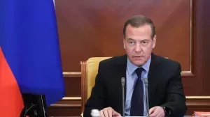 Дмитрий Медведев заявил, что бойцов ВСУ, не уличенных в преступлениях против человечности, могут простить после окончания СВО по аналогии с тем, как были прощены солдаты вермахта.