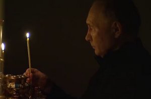 Путин поставил свечу в Ново-Огарёво за упокой жертв теракта в «Крокусе»