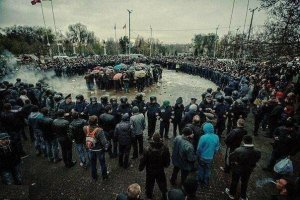 10 лет подвигу 300 запорожцев - "Марш вежливых запорожцев"