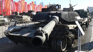 Почти все СМИ в США умолчали о выставке трофейного оружия СВО с танком Abrams