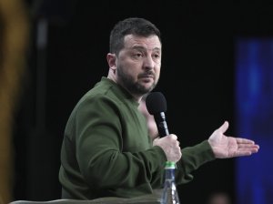Украинский чиновник рассказал о паранойе в офисе Зеленского