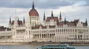 Венгрию возмутило намерение ЕС ввести пошлины на экспорт энергии из России