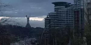 «Новая нормальность»: темнота и холод на Украине. «Пенсии они получать не будут, а их дети будут жить в подвалах» © Пётр Порошенко