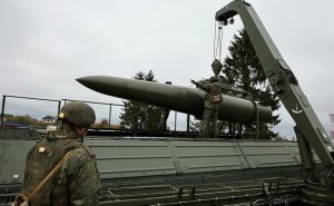МИД рассказал об обсуждении с партнерами размещения дальнобойного оружия