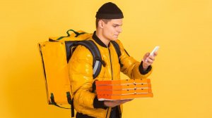 Число регистраций курьерских компаний и букмекерских контор выросло в РФ почти на 50%. Большой рост количества регистраций также показало направление «добыча угля»