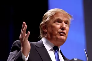 Стало известно, когда Орбан приедет в поместье к Трампу