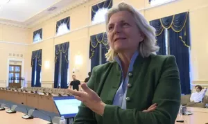 «Надо извиниться»: экс-глава МИД Австрии назвала условие возобновления поставок российского газа в ЕС