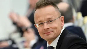 Глава МИД Венгрии осудил Украину за препятствия поставкам нефти из России