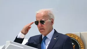 Байден впервые появился на публике после заявления о выходе из гонки
