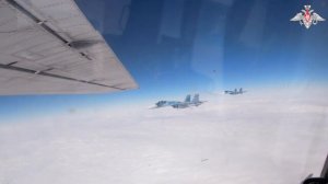 МО России: военные самолеты РФ и КНР провели совместное патрулирование у Аляски