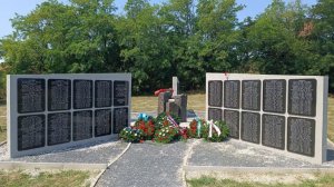 В Венгрии после ремонта открыли захоронение, где покоятся 2050 советских воинов