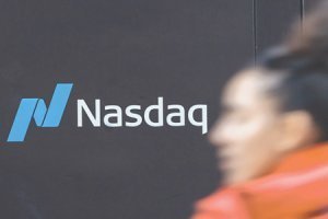 [Перебор] Пузырь искусственного интеллекта дал первую утечку. Мировые распродажи акций достигли трех триллионов долларов