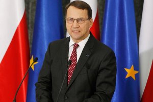 Польша призвала представить конфликт на Украине как «колониальную войну»