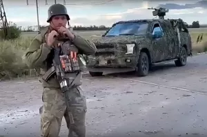 «Руссиш швайн» от ВСУ. Укронацисты издеваются над дедушкой под Курском