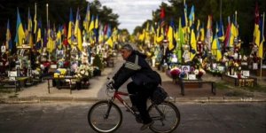 «Незалежное кладбище»: сколько на самом деле погибло солдат ВСУ, и что скрывает Зеля?